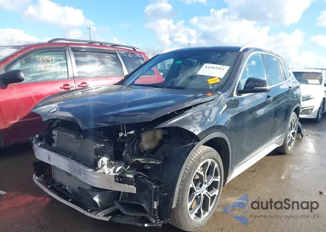 2021 BMW X1 Sdrive28I z USA, uszkodzony, nr VIN WBXJG7C06M5T57439